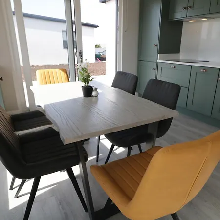 Number 2 - The View * Doirí Beaga